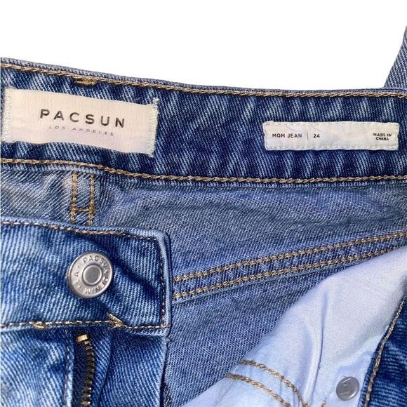 Black Rose Embroidered Pac Sun Mom Jeans size 24 - Picture 4 of 7